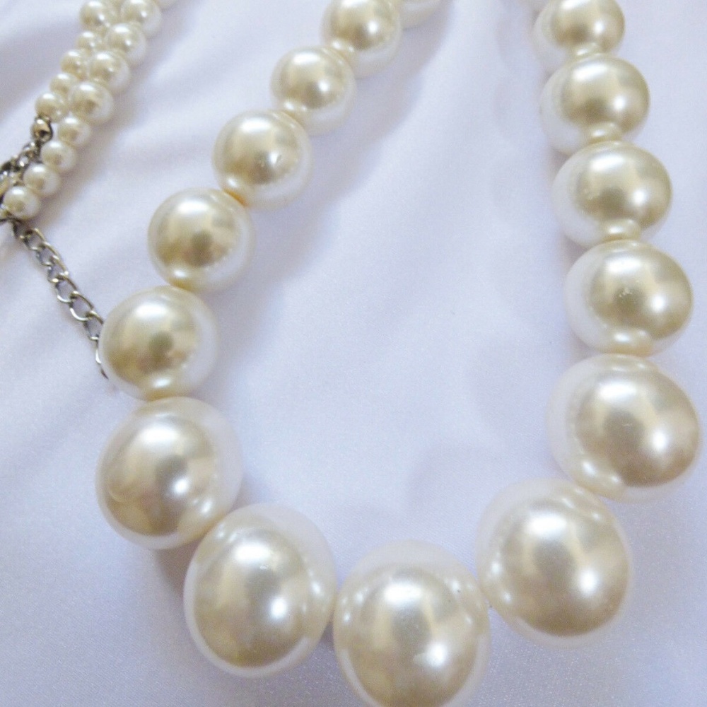 Retro Lot of 4 Pearl Faux glass Beads hand knotted & graduated necklaces - Picture 4 of 8